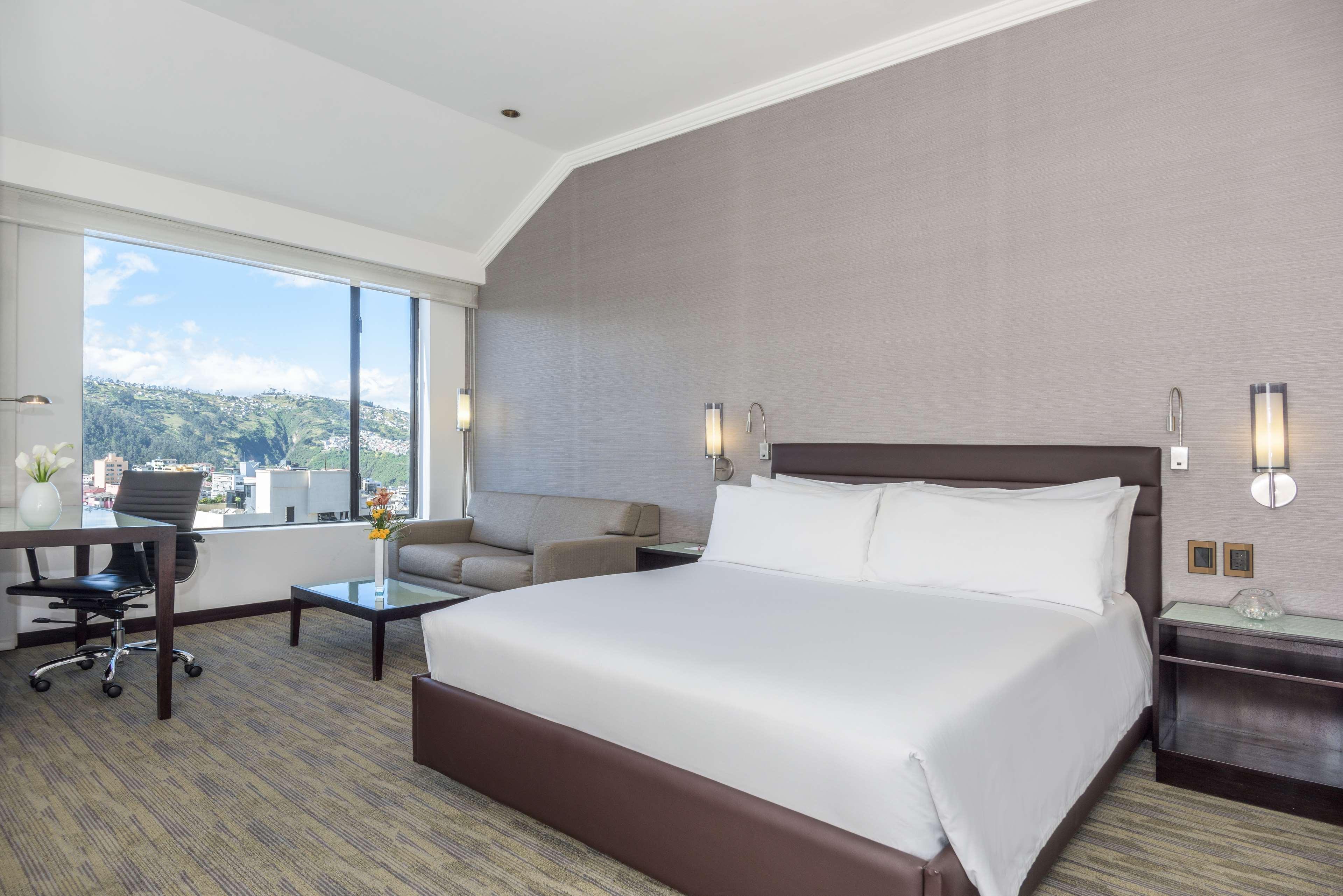 Готель Nh Collection Quito Royal Екстер'єр фото